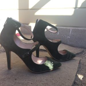 Charles by Charles David green suede’ish heels